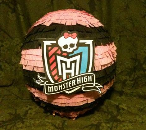 Monster Hight piñata