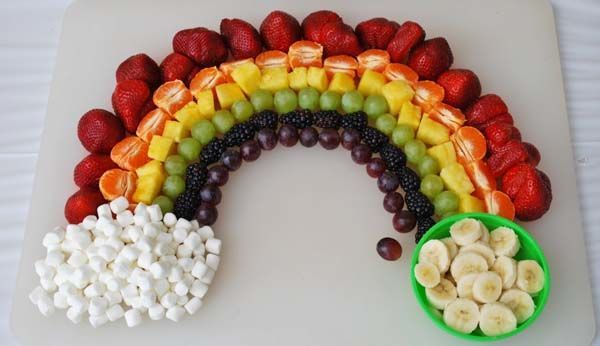 hacer-arcoiris-de-frutas-y-dulces