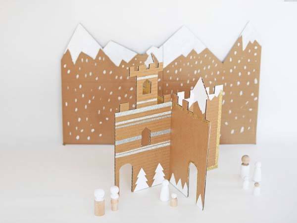 jugar-con-manualidades-de-carton