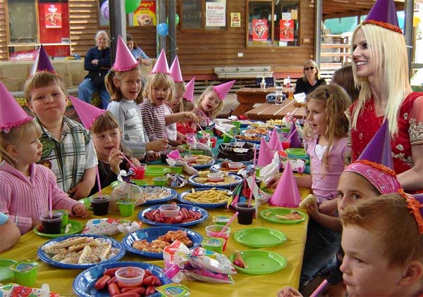 Prepara una fiesta de cumpleaños económica