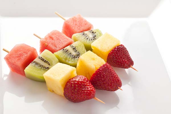 brochetas-de-fruta